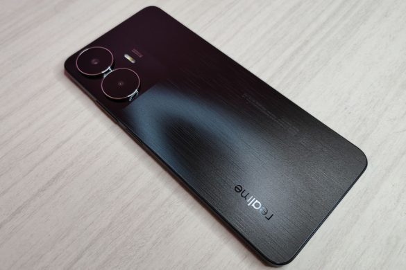 Recensione OPPO A78 5G il base gamma più sottovalutato